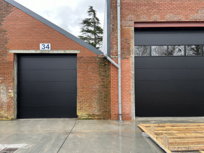 portes de garage sectionnelles, moteur, RAL 9007, U-line microline, clavier à code, panneau de verre