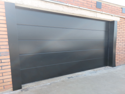 portes de garage sectionnelles, moteur, RAL 9005, tôlerie